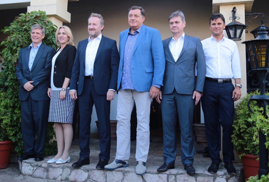 Шта су политичари обећали у 2019.