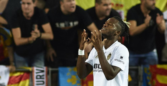 Miši, gubi se u London!