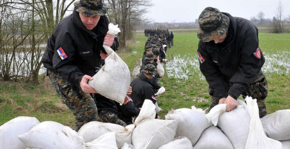 Srbija: Žandarmerija pomaže ugroženima