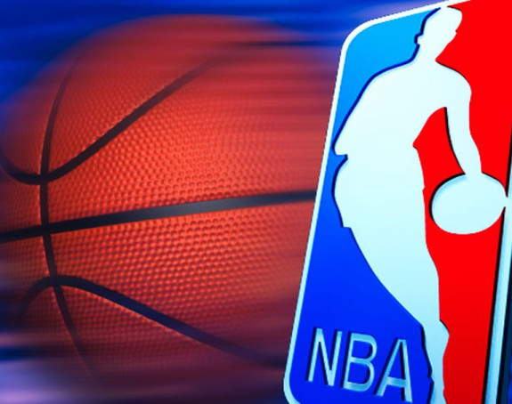 NBA: Brutalni Vestbruk, Kari sa centra!