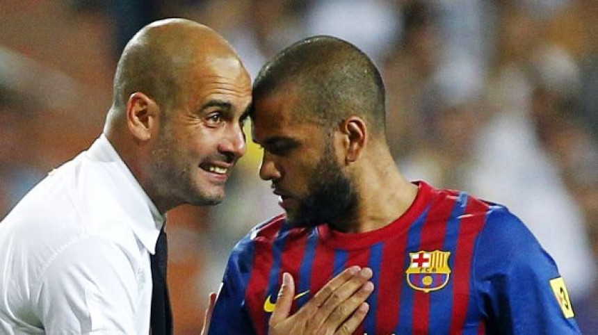 Kineske pare ili poziv Pepa Gvardiole? Dani Alves bira…