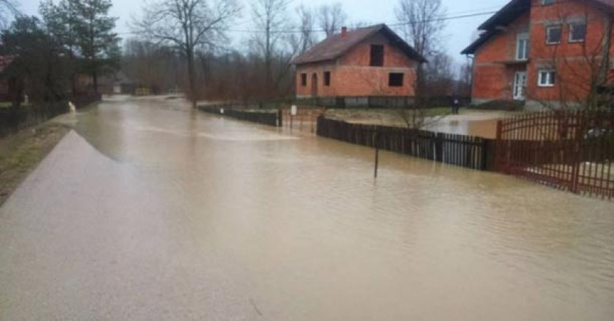 Tinja se izlila, Sava u manjem porastu