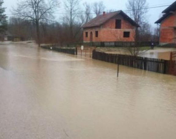 Tinja se izlila, Sava u manjem porastu 