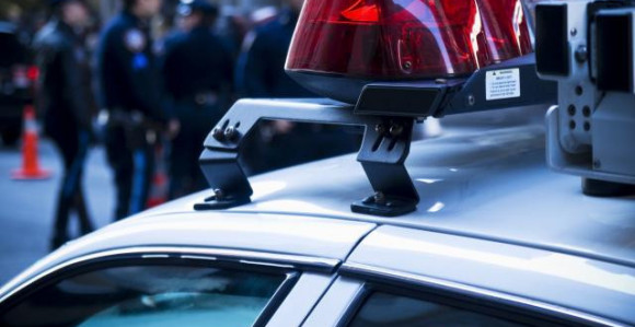 Biber-sprejom poprskao policiju