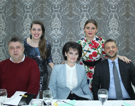 Свечано поводом Дана жена 