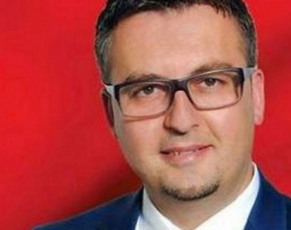 Poreska kiriju plaća Dodiku