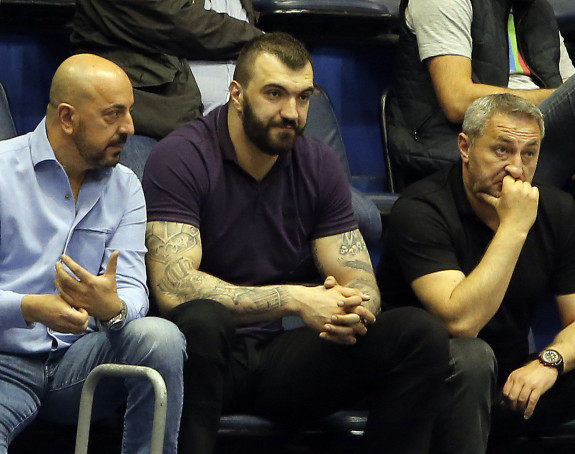 Peković na Kosmetu, bratimi Trepču i Partizan!