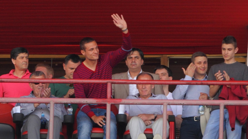 Nemanja Vidić trener Zvezde? "Vezan sam za nju!"