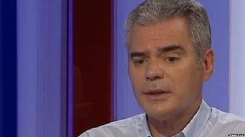 Političare u BiH treba zaključati