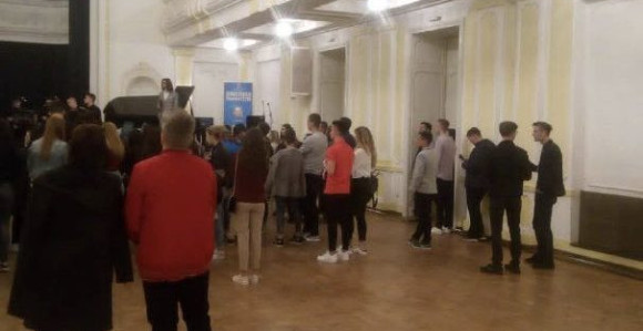 Debakl "Proslave punoljetstva"