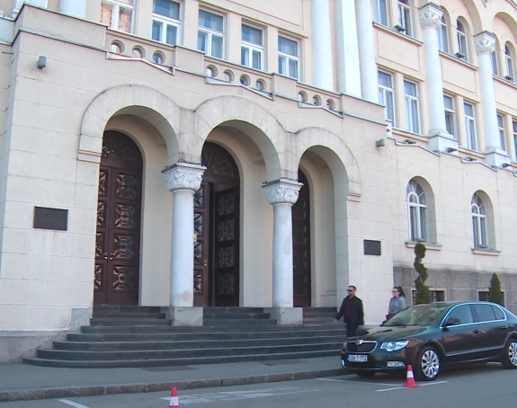 Novo zaduženje za vraćanje dugova 