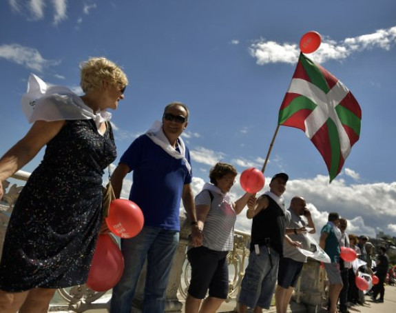 Баскија: 202 км "живог ланца"