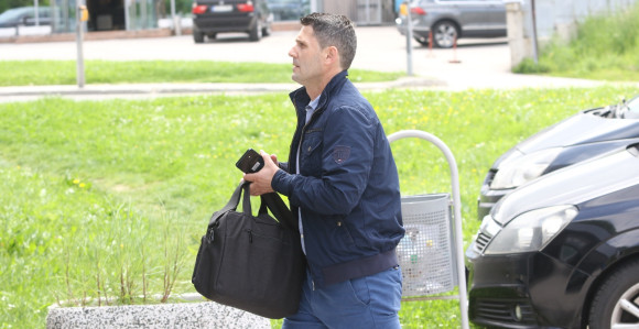 "Dobrovoljno se javljam u zatvor"