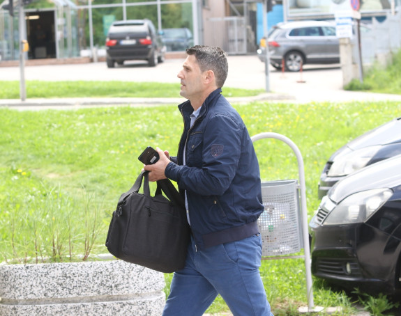 "Dobrovoljno se javljam u zatvor"