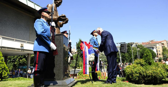 Beograd: Otkriven spomenik Tesli