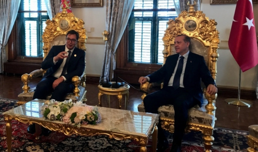 Vučić i Erdogan u istom automobilu