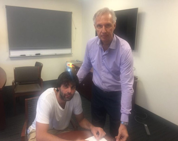 Zvanično: Teov potpis koji se tako dugo čekao!