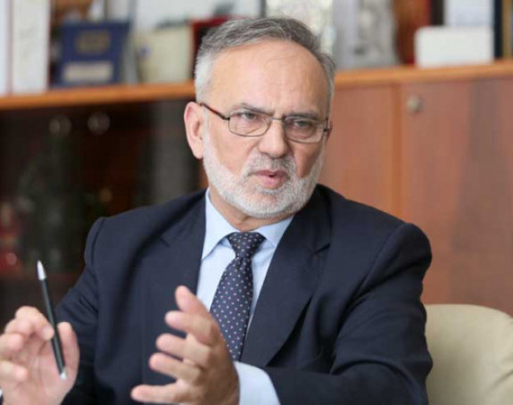 Pred zatvaranjem 89 škola u RS