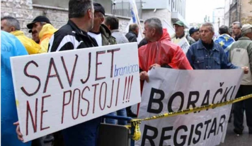 Usvojen zakon o pravima boraca 