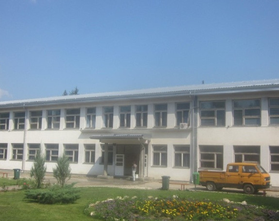 EFT donirao novi krov školi u Stanarima