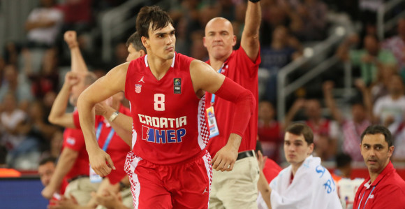 Testovi: Šarić 28+9 za 26 minuta, Valančunas tragičar!