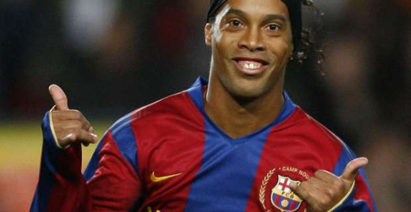 Ronaldinjo hoće opet da igra, ali neće da trenira!