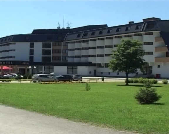 B. Vrućica nije dobila zemljište