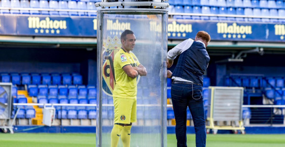 Санти се телепортом вратио кући!