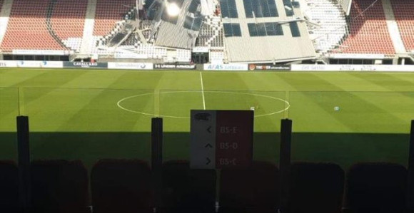 Srušio se krov stadiona AZ Alkmara!