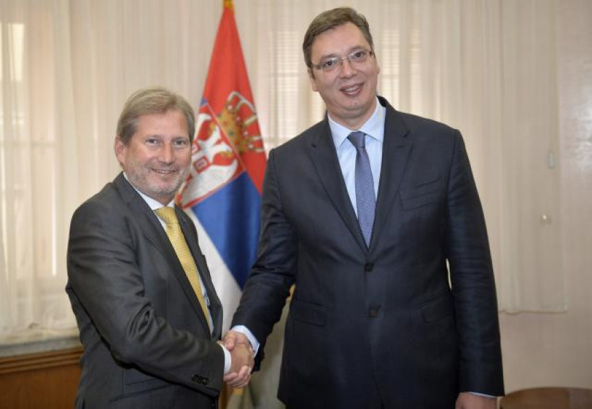 Vučić se sastao sa komesarom EU