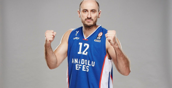 Krstić: Povlačenje? Nikad, idemo u nove borbe, možda ne košarkaške!