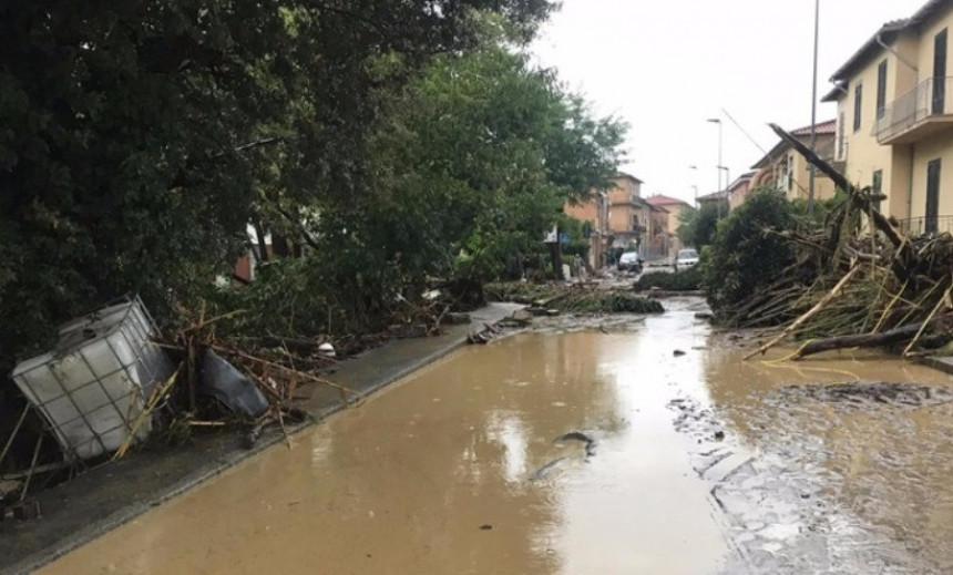 Italija: Šestoro mrtvih u poplavi