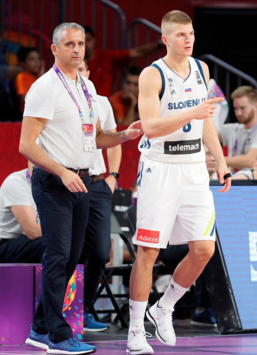 Murić: Navijam za Crnu Goru, Srbi biju, cijepaju!