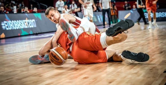 EP: Uništavanje ''Đetića'' na letonski način!