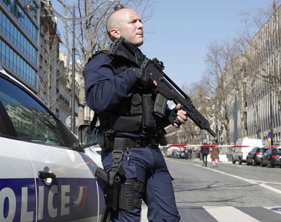 Париз: Ухапшени повезан са ИД