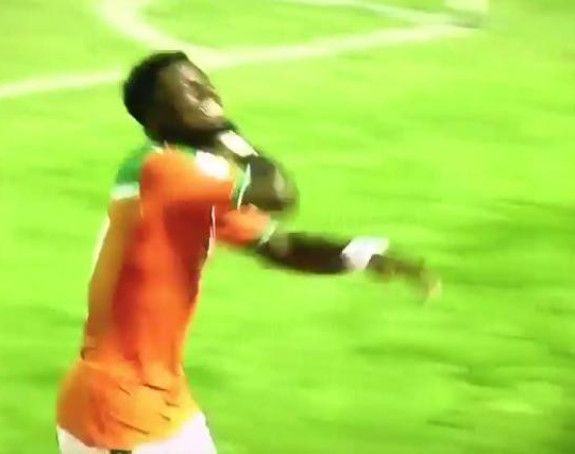 Video: Šta je s glavom Serža Orijea?! Kad dam gol “ovdje me sijeci“!