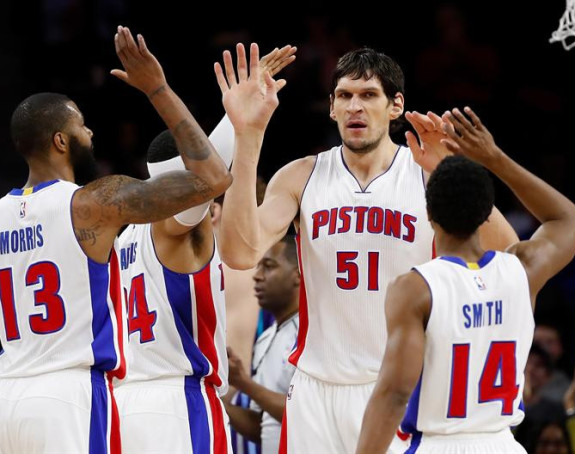 Bogdan odmarao, Boban zakucavao!