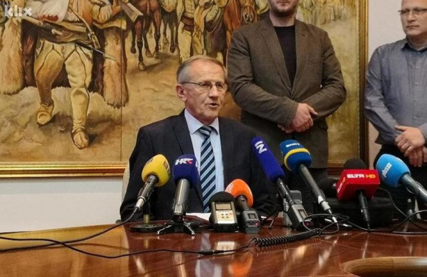 ''Naftna mrlja je dezinformacija''