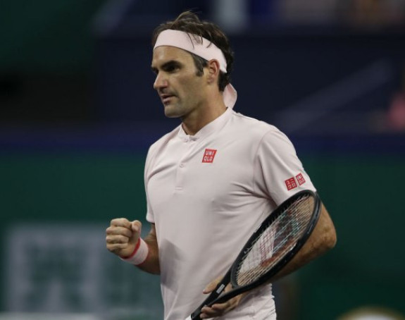 Šangaj: Federer preko Medvedeva do 3. kola