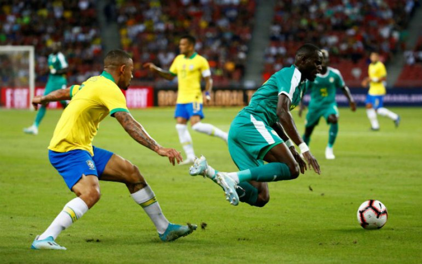 Test: Sačuvali noge, uzeli pare, odgirali neriješeno!