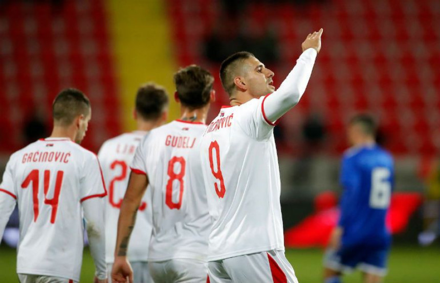 Mitrović stigao i Bajevića!