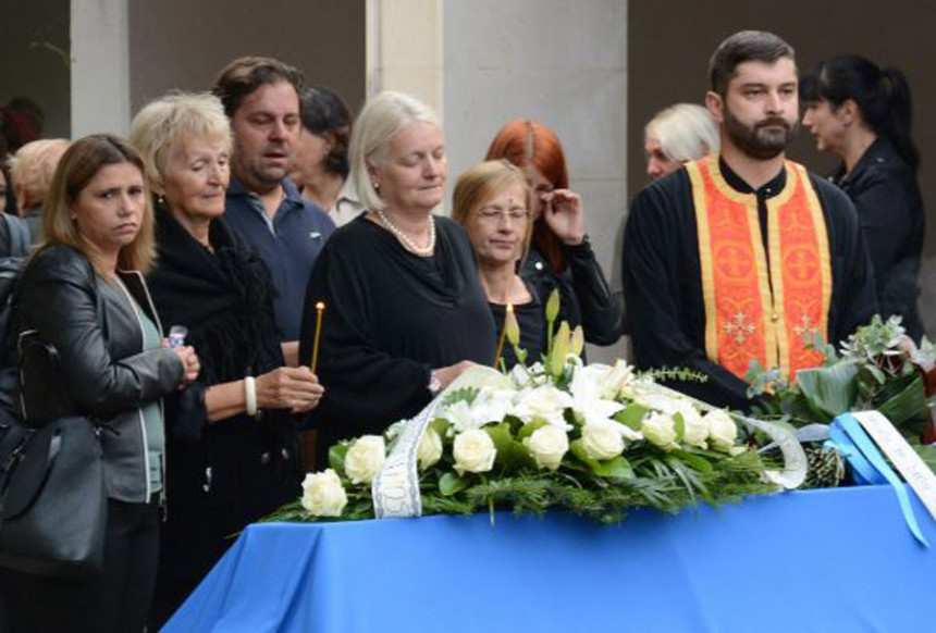 Сахрањена брутално убијена Лана Биједић