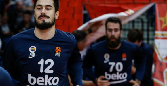 Delije vrijeđale Kalinića - "Mustafa", druge tribine ga branile!
