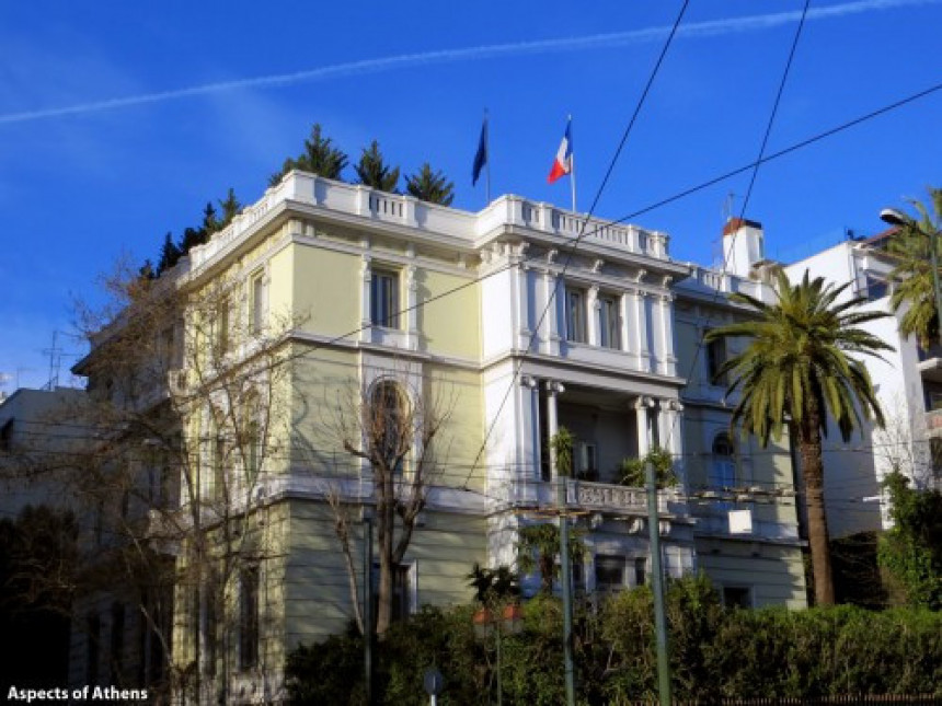 Atina: Bombom na francusku ambasadu