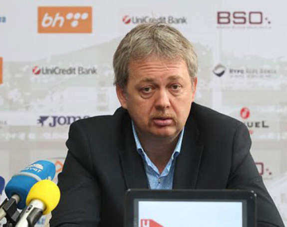Pape: Zbog "Švabe", neka selektor bude Amar Osim!