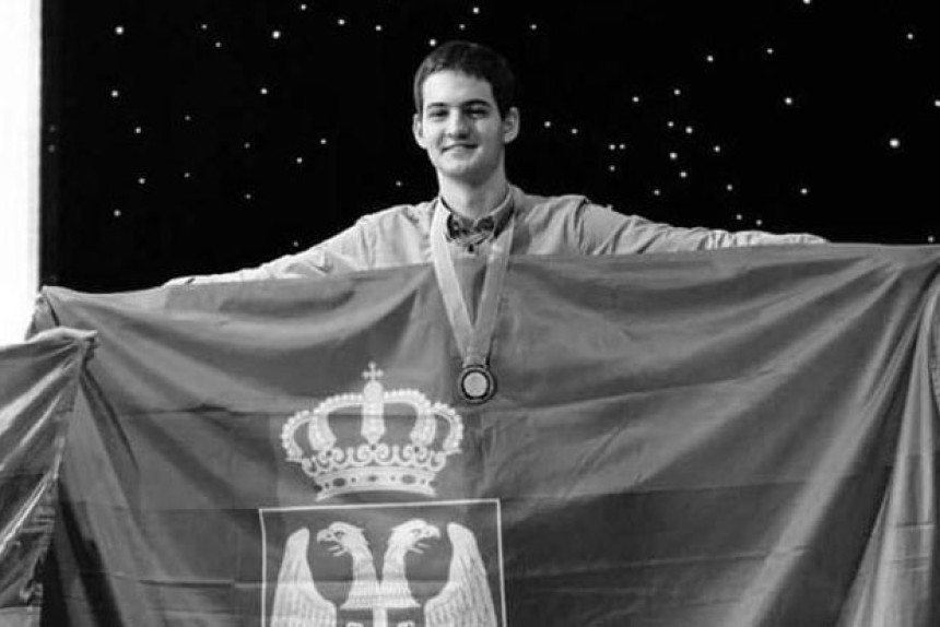 Za Mihajlom (22) trodnevna žalost na Kembridžu