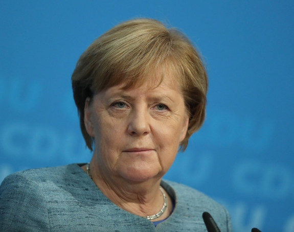 Merkel pozvala na razvijanje modernog oružja