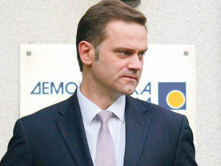 Borko Stefanović napustio DS