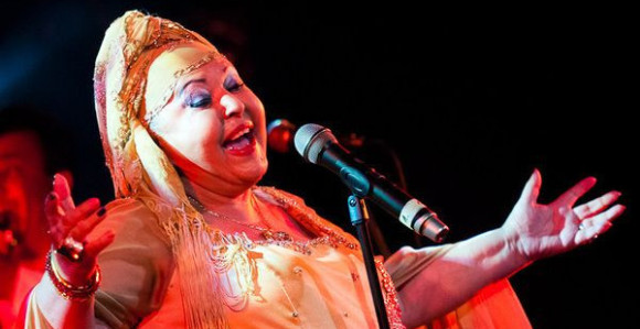 Vlada Makedonije podigla spomenik Esmi Redžepovoj