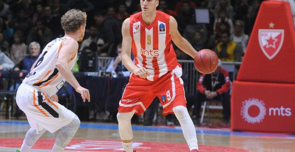 ЕК: Звездина "меч лопта" за Топ 16 фазу!